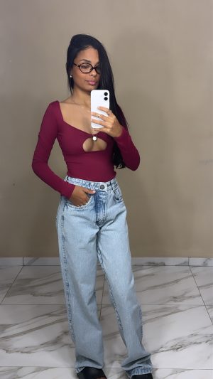Calça wide leg clara
