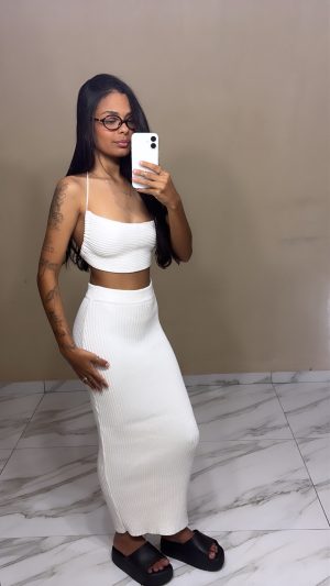 Conjunto modal Laís
